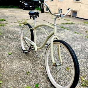 I am selling a cruiser bike in very good condition
